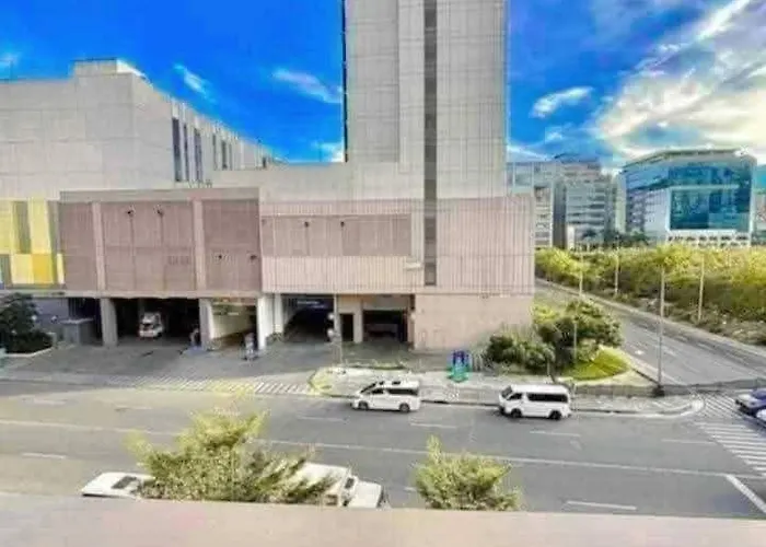 Mall Of S Residences T3 1 Bedroom Unit , Near Airport, Moa Arena, Smx, Ayala Mall,dfa Apartment